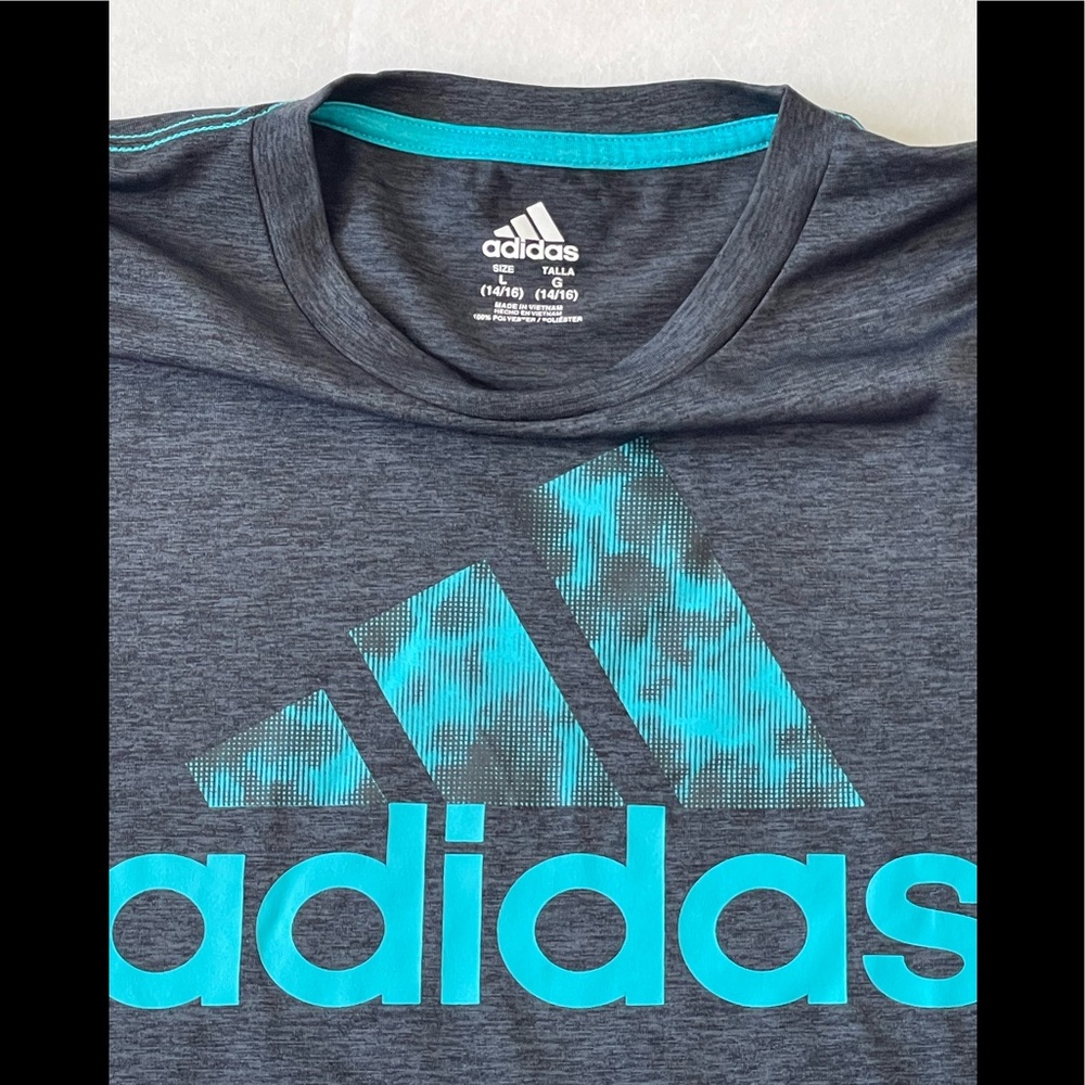 ADIDAS BOYS Climalite Tee LARGE - Picture 6 of 8